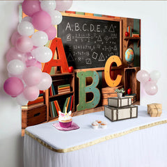 Lofaris Toile de fond de photographie école avec tableau noir alphabet et livres, décor rustique en bois aux couleurs vives pour studio photo