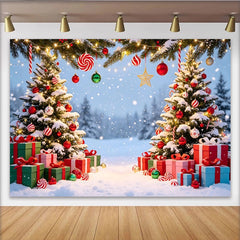 Lofaris Toile de fond de Noël enneigée avec sapins illuminés et cadeaux, magnifique arrière-plan hivernal pour fête et studio photo