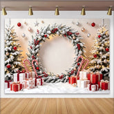 Lofaris Toile de fond de Noël enneigée, couronne festive et cadeaux, arrière-plan hivernal idéal pour photographie de fête