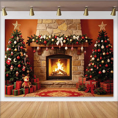 Lofaris Toile de fond de Noël cheminée en pierre avec sapins décorés et cadeaux, magnifique décor festif pour séance photo de famille