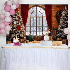 Lofaris Toile de fond de Noël enneigée avec sapins décorés et fenêtre hivernale, décor chaleureux pour studio photo et fêtes de fin d'année