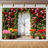 Lofaris Toile de fond de jardin printanier avec porte rustique, roses rouges et roses, tulipes colorées pour célébration