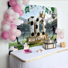Lofaris. Toile de fond pour 10e anniversaire de football avec stade et ballons, magnifique arrière-plan de sport pour fête d'enfant