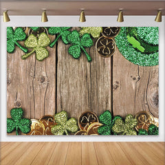 Lofaris Toile de fond Saint-Patrick en bois avec trèfles et pièces d'or, arrière-plan festif pour célébration et photographie