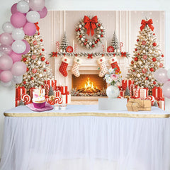 Lofaris Toile de fond de Noël avec sapins enneigés et cheminée décorée, décor festif avec cadeaux pour photographie de famille