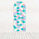 Toile de fond pour arche événement ludique fun design fantaisie écailles colorées