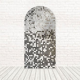 Toile de fond pour arche scintillant sequin argent pour célébrations glamour