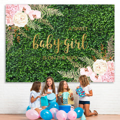 Une fille douce est sur le chemin Floral douche de bébé toile de fond