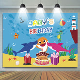 Toile de fond de cadeau de gateau de requin d'anniversaire de b¨¦b¨¦ pour la f¨ºte