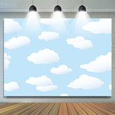 Paysage nuages blancs et fond de ciel bleu