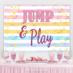Toile de fond de fête de nuit de saut et de jeu d'étoiles à rayures colorées