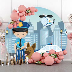 Toile de fond ronde de trottoir de policier mignon pour l'anniversaire
