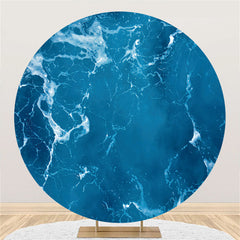 Toile de fond ronde sur le thème de l'été de l'eau bleu foncé pour la fête