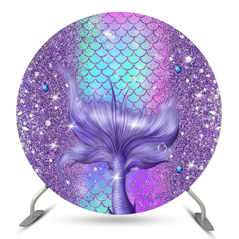 Fond d'anniversaire rond de sirène violette à l'échelle du diamant Fond d'anniversaire rond de sirène violette à l'échelle du diamant