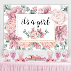 Fleurs roses poussiéreuses c'est une toile de fond de douche de bébé fille