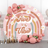 Cinq est une toile de fond ronde Vibe Floral 5e anniversaire