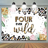 Toile de fond Jungle Leopard Four Ever Wild 4th Brithday