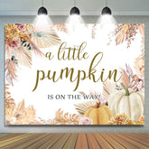 Petite citrouille est sur le chemin de la toile de fond de douche de bébé d'automne