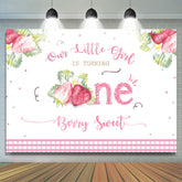 Our Litter Girl f¨ote son 1er anniversaire Strawberry Backdrop