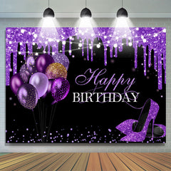 Ballons violets paillettes talons joyeux anniversaire toile de fond