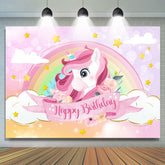 Toile de fond d'anniversaire sur le thème de la licorne rose arc-en-ciel et nuage