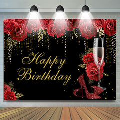Toile de fond de joyeux anniversaire en verre à talons hauts de rose rouge