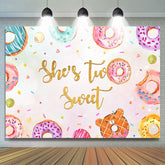 Toile de fond d'anniversaire Shes Two Sweet Color Donuts pour filles