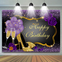 Toile de fond d'anniversaire rose pourpre à talons hauts à sequins brillants
