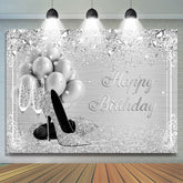 Toile de fond joyeux anniversaire ballon argent et paillettes