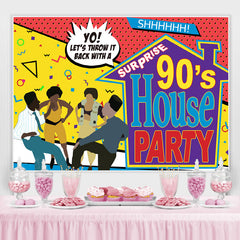 Fête surprise des années 90 avec toile de fond de lignes abstraites