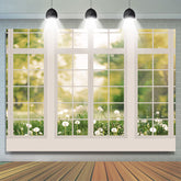 Toile de fond de joyeux anniversaire de fleur de fenêtre blanche pour fille