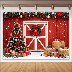 Lofaris Toile de fond de Noël avec sapin enneigé, grange rouge et cadeaux, magnifique arrière-plan de fête d'hiver pour studio photo