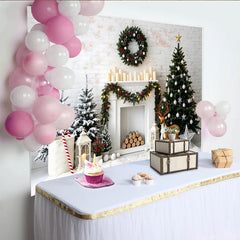 Lofaris Toile de fond de Noël avec cheminée décorée, sapins enneigés et guirlande lumineuse, magnifique arrière-plan festif pour studio photo