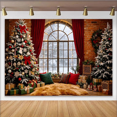 Lofaris Toile de fond de Noël enneigée avec sapins décorés et fenêtre hivernale, décor chaleureux pour studio photo et fêtes de fin d'année