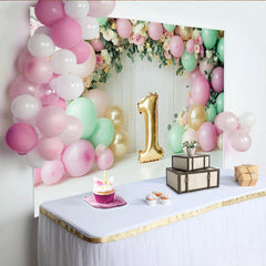 Lofaris: Toile de fond 1er anniversaire avec ballons pastel rose vert menthe et fleurs, élégant décor de fête pour séance photo