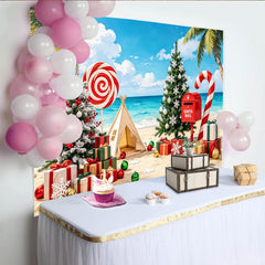 Lofaris Toile de fond de Noël à la plage avec sapins décorés et cadeaux, arrière-plan festif tropical pour photographie et célébrations