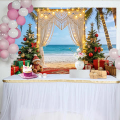 Lofaris Toile de fond de Noël sur la plage avec sapins décorés et cadeaux, magnifique décor tropical pour célébration de fin d'année