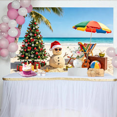 Lofaris Toile de fond de Noël sur la plage avec arbre décoré et bonhomme de neige de sable, arrière-plan tropical pour studio photo
