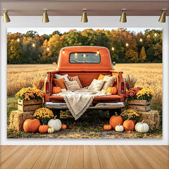 Decouvrez Toile de fond automne avec citrouilles et camion orange, magnifique arriere-plan rustique pour studio photo