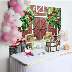 Lofaris Toile de fond de photographie verger de pommiers et grange, décor automnal rustique avec pommes rouges pour studio photo