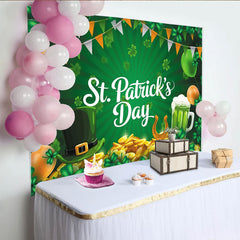 Lofaris Toile de fond verte Saint-Patrick avec trèfles chapeau et or, arrière-plan festif pour célébration irlandaise et photographie