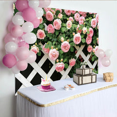 Lofaris Toile de fond de photographie florale avec roses roses et treillis blanc, élégant arrière-plan de jardin pour studio photo