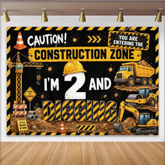 Lofaris Toile de fond 2ème anniversaire thème chantier avec camions et casque, décor de fête pour petit constructeur et photo noir et jaune