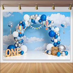 Lofaris Fond Cake Smash Montgolfière Ciel Bleu Signe ONE Marqué et Nuages
