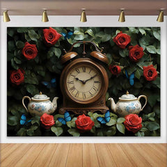 Lofaris Fond de Mariage Jardin Enchanté avec Horloge Vintage, Roses Rouges et Papillons Bleus