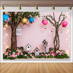 Lofaris Fond de Printemps Jardin Enchanté Rose avec Fleurs Luxuriantes, Nichoirs et Lanternes Baby Shower