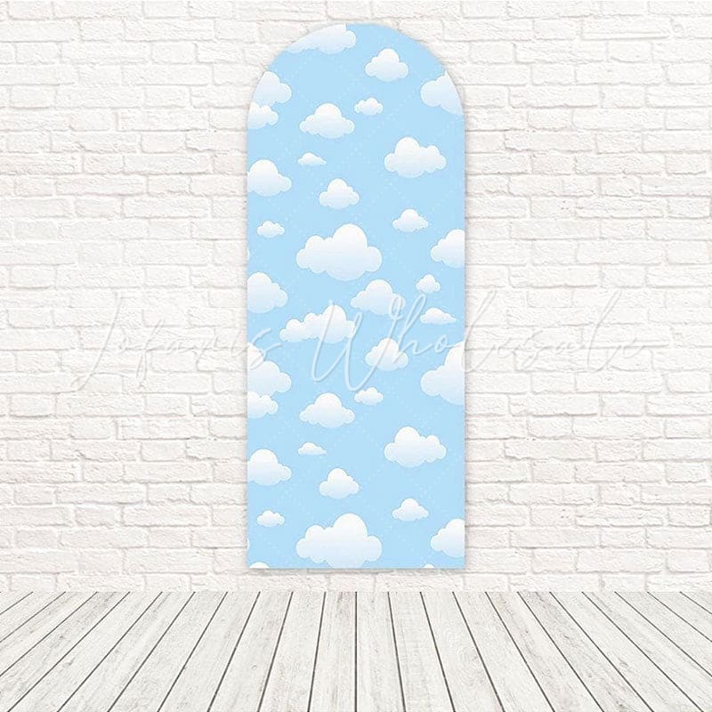 Toile de fond pour arche humeur brise paisible nuages ciel bleu pour shoot ensoleillé