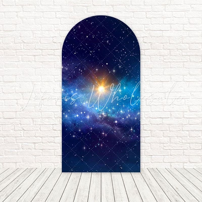 Toile de fond pour arche galaxie étoilée bleue pour thèmes événement magique et cosmique