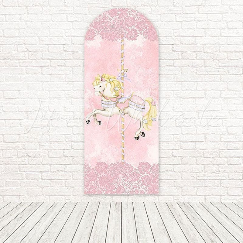 Toile de fond pour arche carrousel rose conte de fées pour célébrations magiques