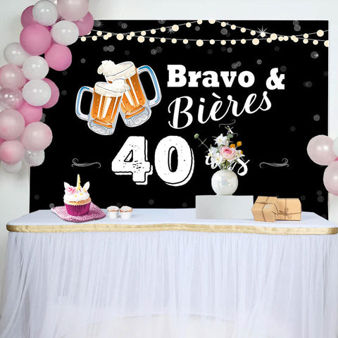 Acclamations Et Bières À 40 Années Heureux Anniversaire Toile de fond